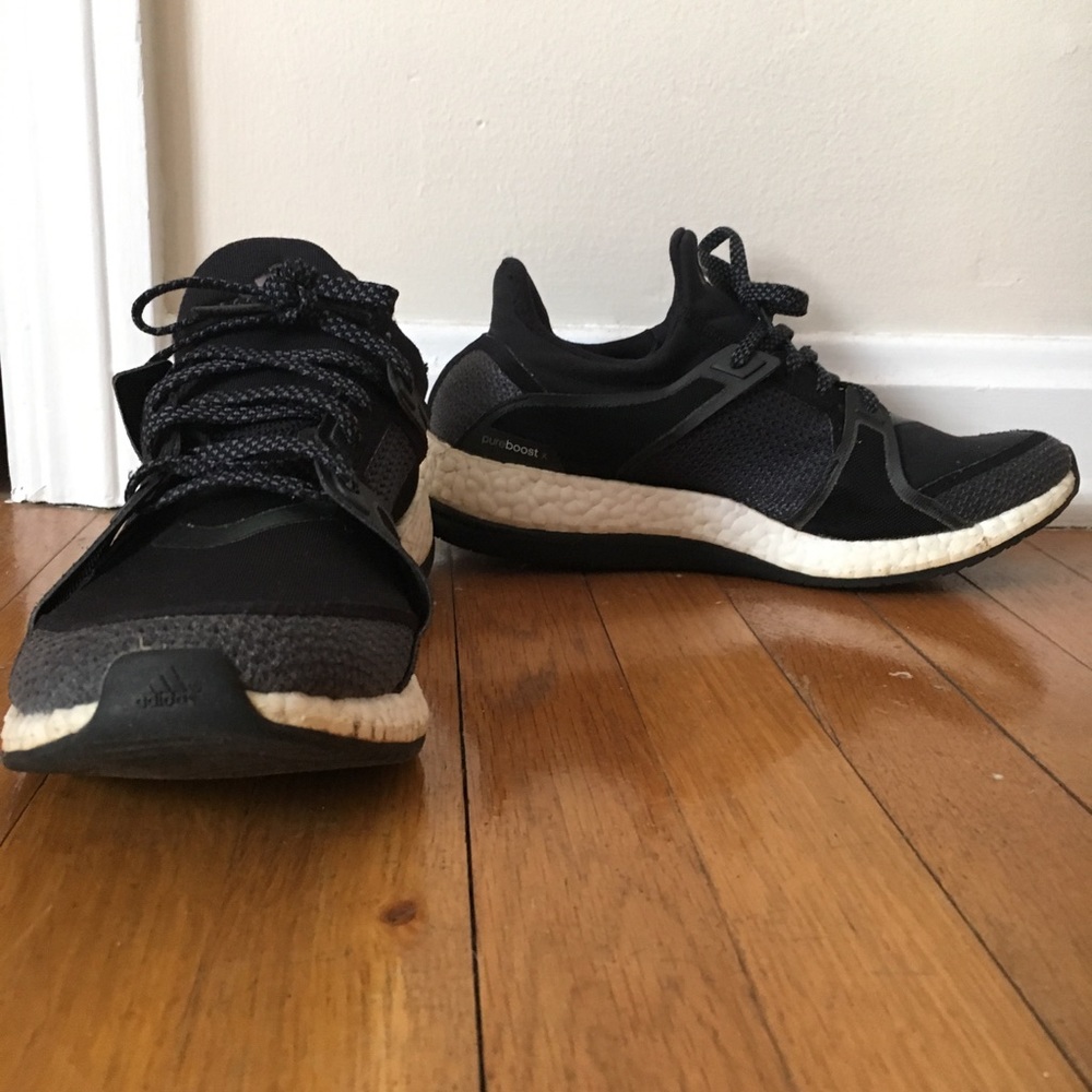 Adidas Tennis Shoes